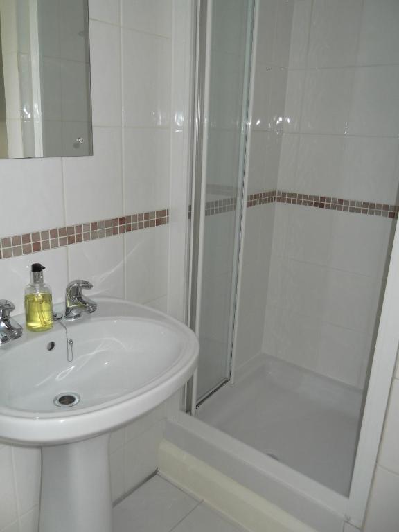Lyndhurst Guest House ウルバーストン 部屋 写真