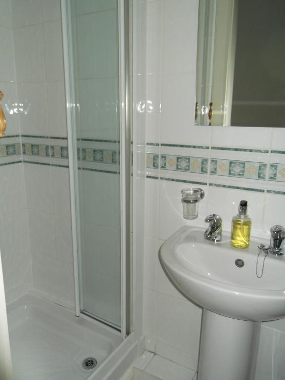 Lyndhurst Guest House ウルバーストン 部屋 写真