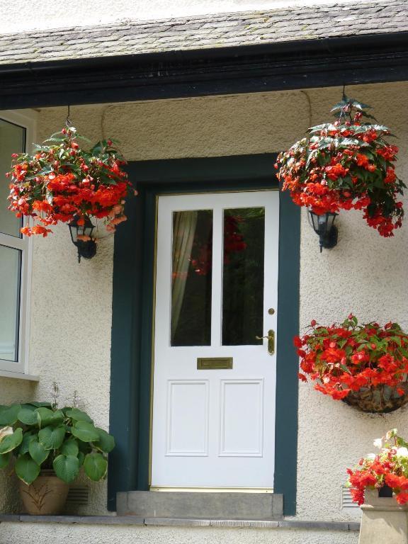 Lyndhurst Guest House ウルバーストン エクステリア 写真