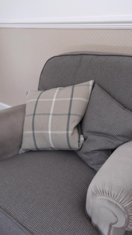 Lyndhurst Guest House ウルバーストン エクステリア 写真